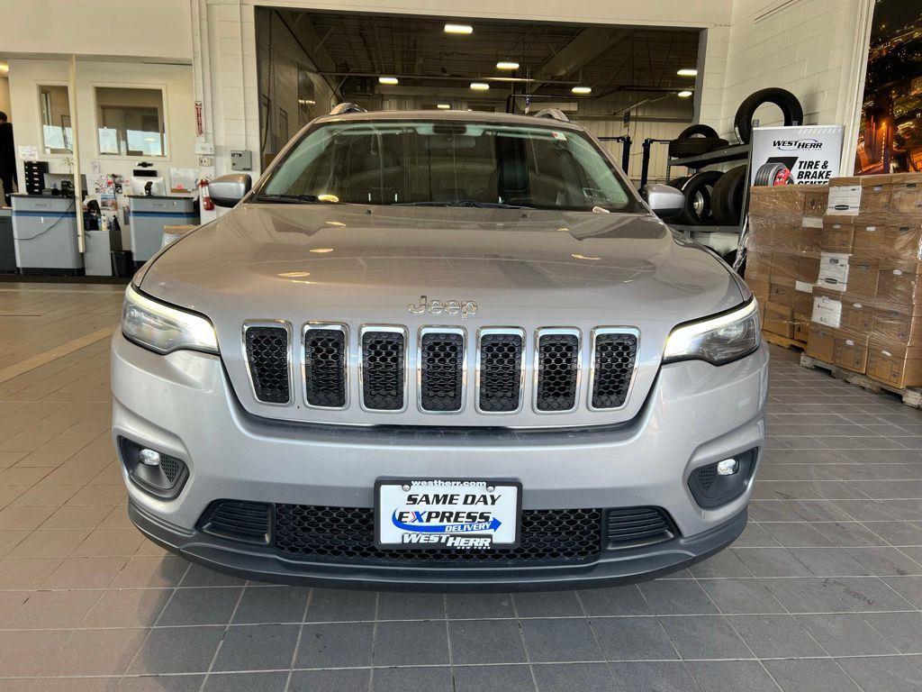 Used 2019 Billet Silver Metallic Clearco Jeep Latitude Plus image 2