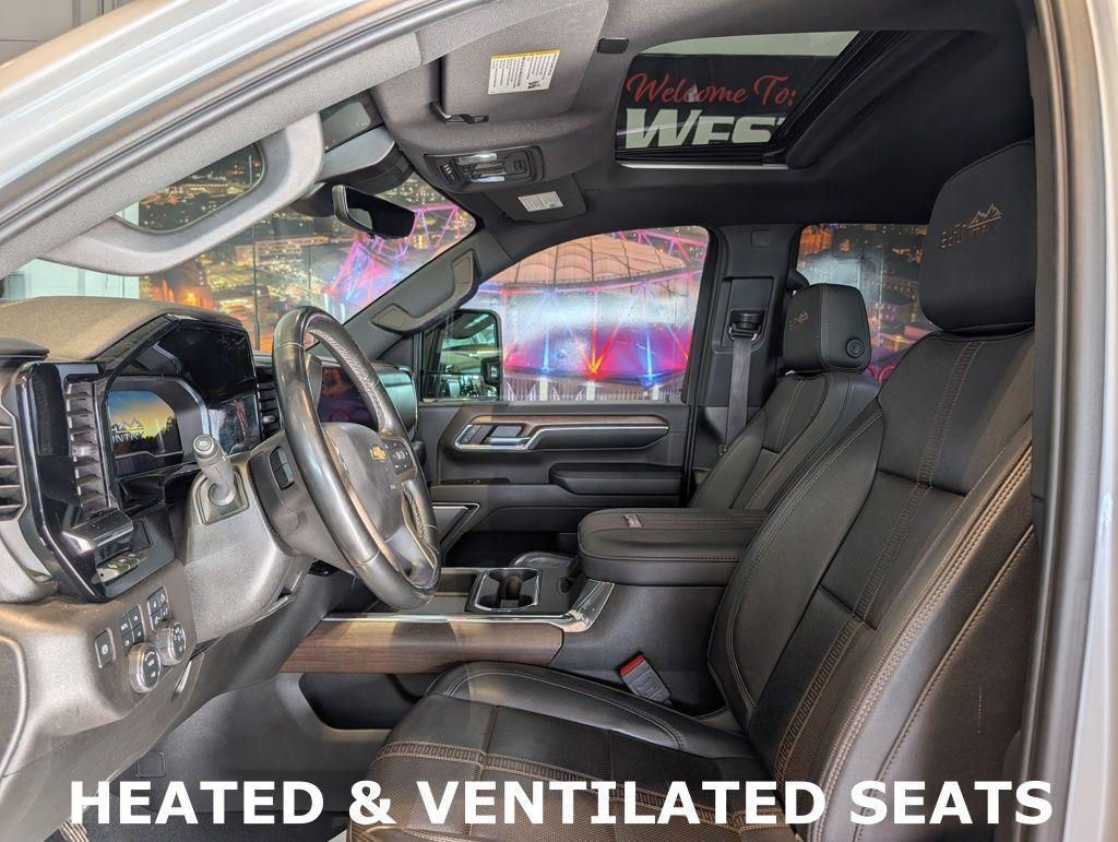 Used 2024 Pearl Chevrolet High Country image 23
