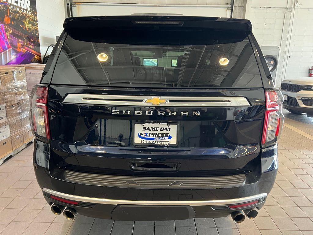 Used 2024 Midnight Blue Metallic Chevrolet High Country image 9