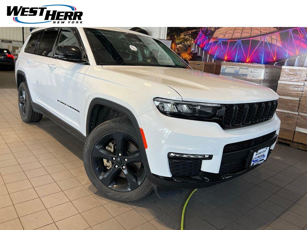 Bright White Clearcoat 2024 Jeep Grand Cherokee L SUV / Crossover Four-Wheel Drive 8-Speed Automatic
