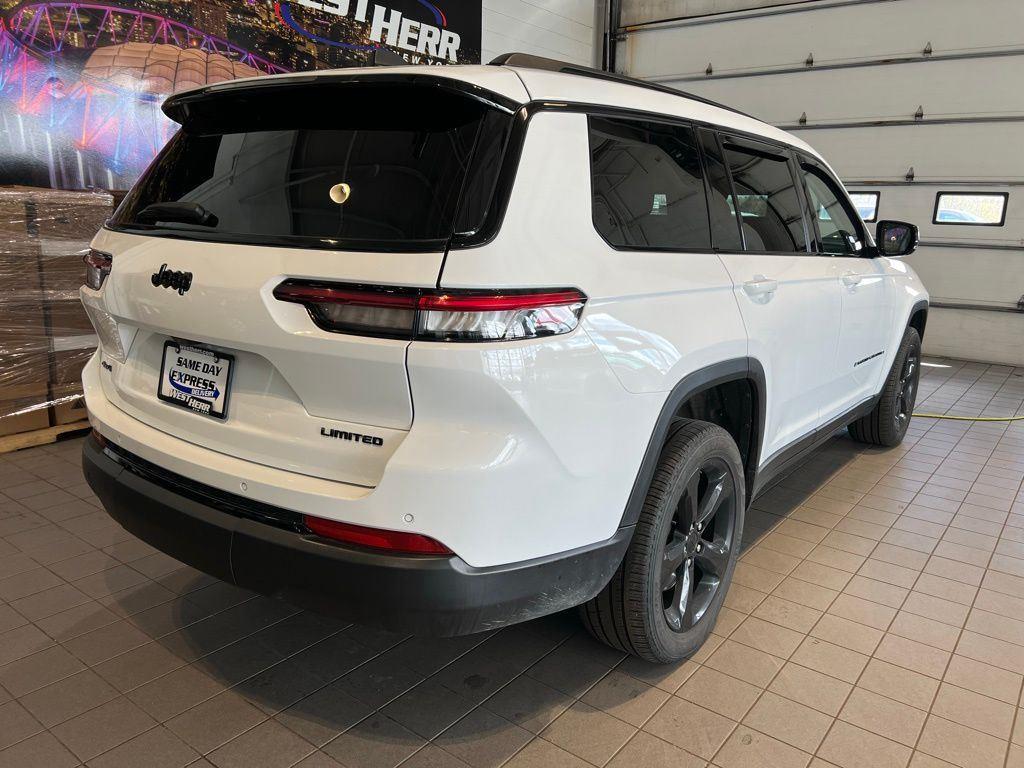 Used 2024 Bright White Clearcoat Jeep Limited image 12