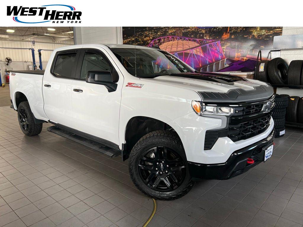 Summit White 2023 Chevrolet Silverado 1500 Pickup Truck Four-Wheel Drive 8-Speed Automatic