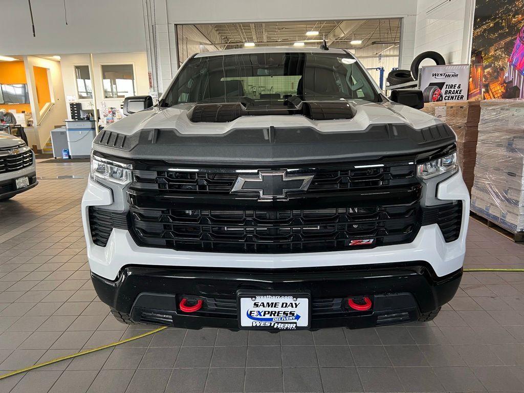 Used 2023 Summit White Chevrolet LT Trail Boss image 2