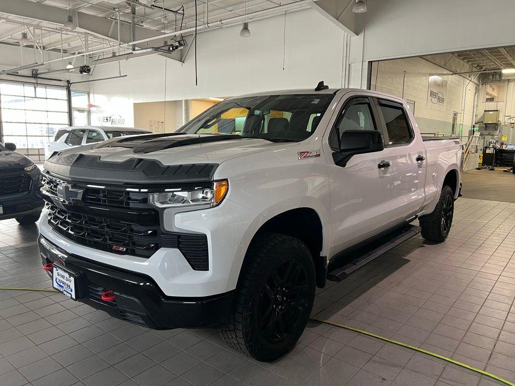 Used 2023 Summit White Chevrolet LT Trail Boss image 4