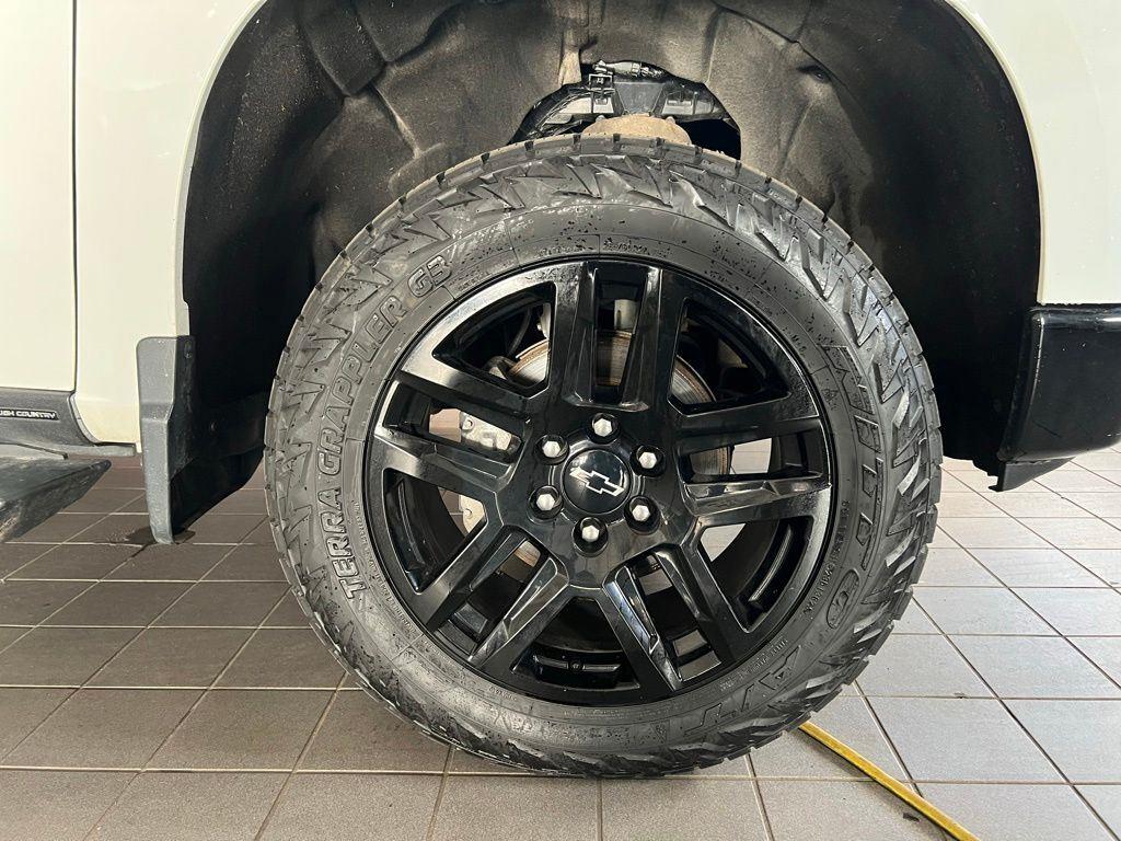 Used 2023 Summit White Chevrolet LT Trail Boss image 11
