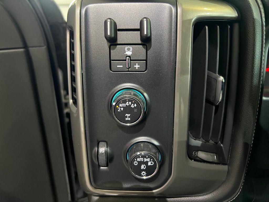 Used 2018 Pearl Chevrolet High Country image 16