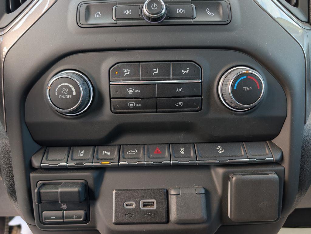 Used 2025 Black Chevrolet Custom image 16