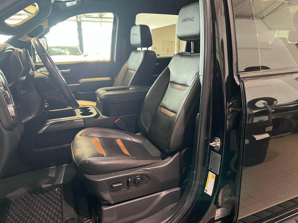 Used 2022 Ebony Twilight Metallic GMC AT4 image 20
