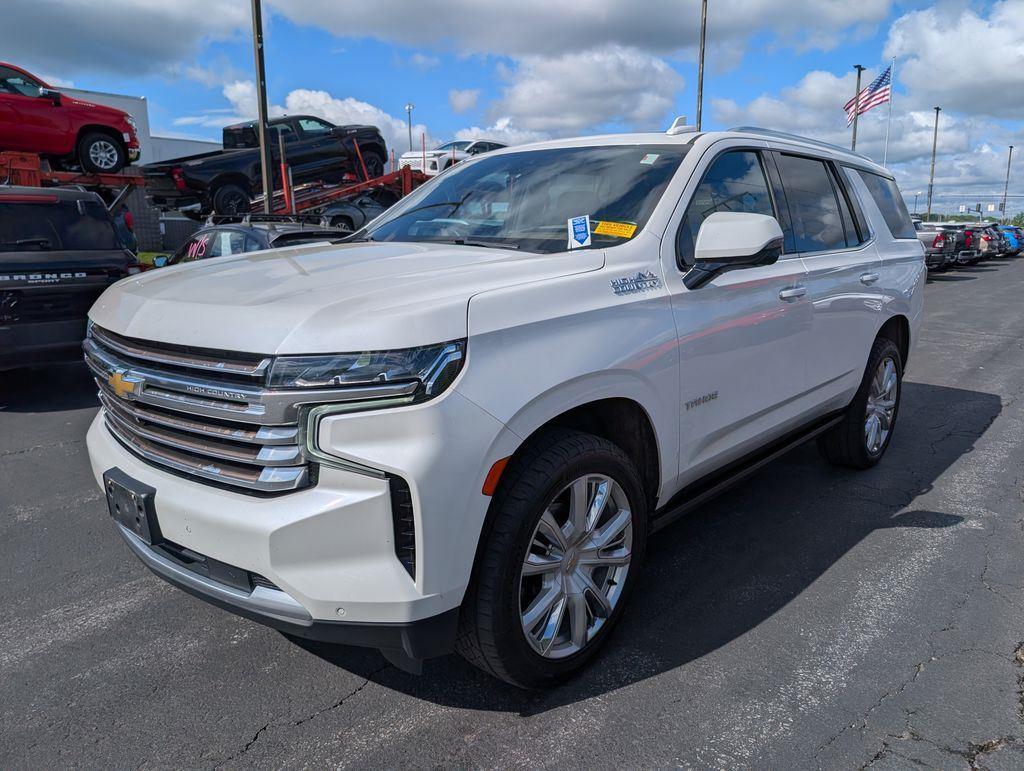 Used 2022 Pearl Chevrolet High Country image 4