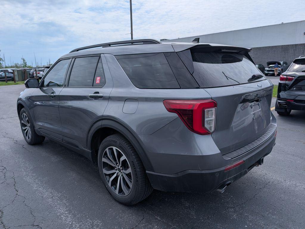 Used 2022 Gray Metallic Ford ST-Line image 6