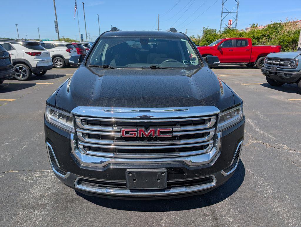 Used 2023 Ebony Twilight Metallic GMC SLE image 2