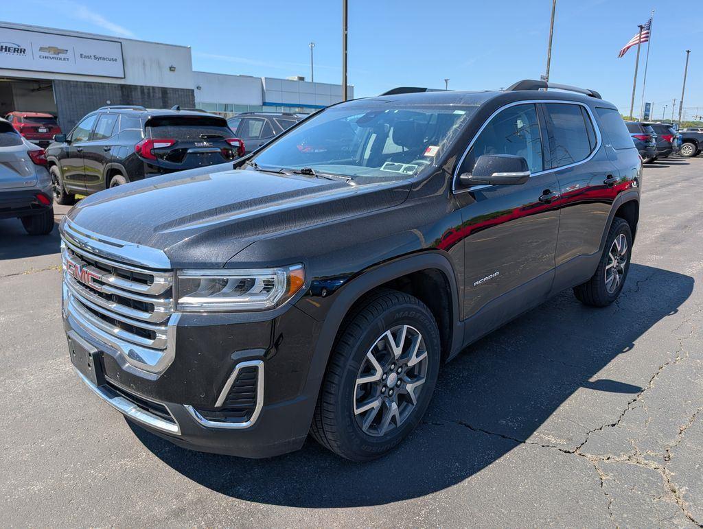 Used 2023 Ebony Twilight Metallic GMC SLE image 4