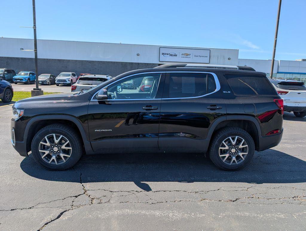 Used 2023 Ebony Twilight Metallic GMC SLE image 5
