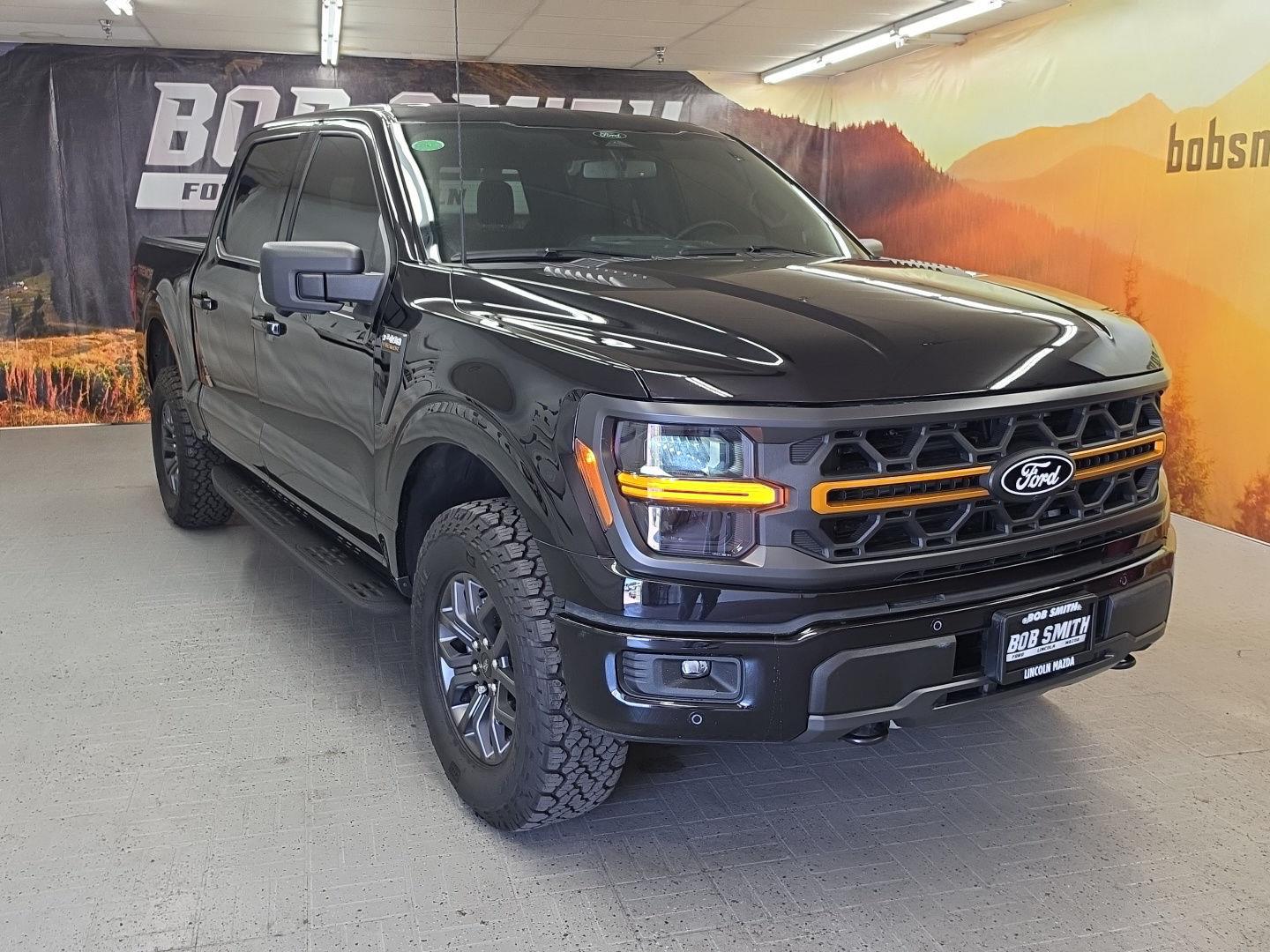 Agate Black Metallic 2025 Ford F-150 Pickup Truck Four-Wheel Drive Automatic