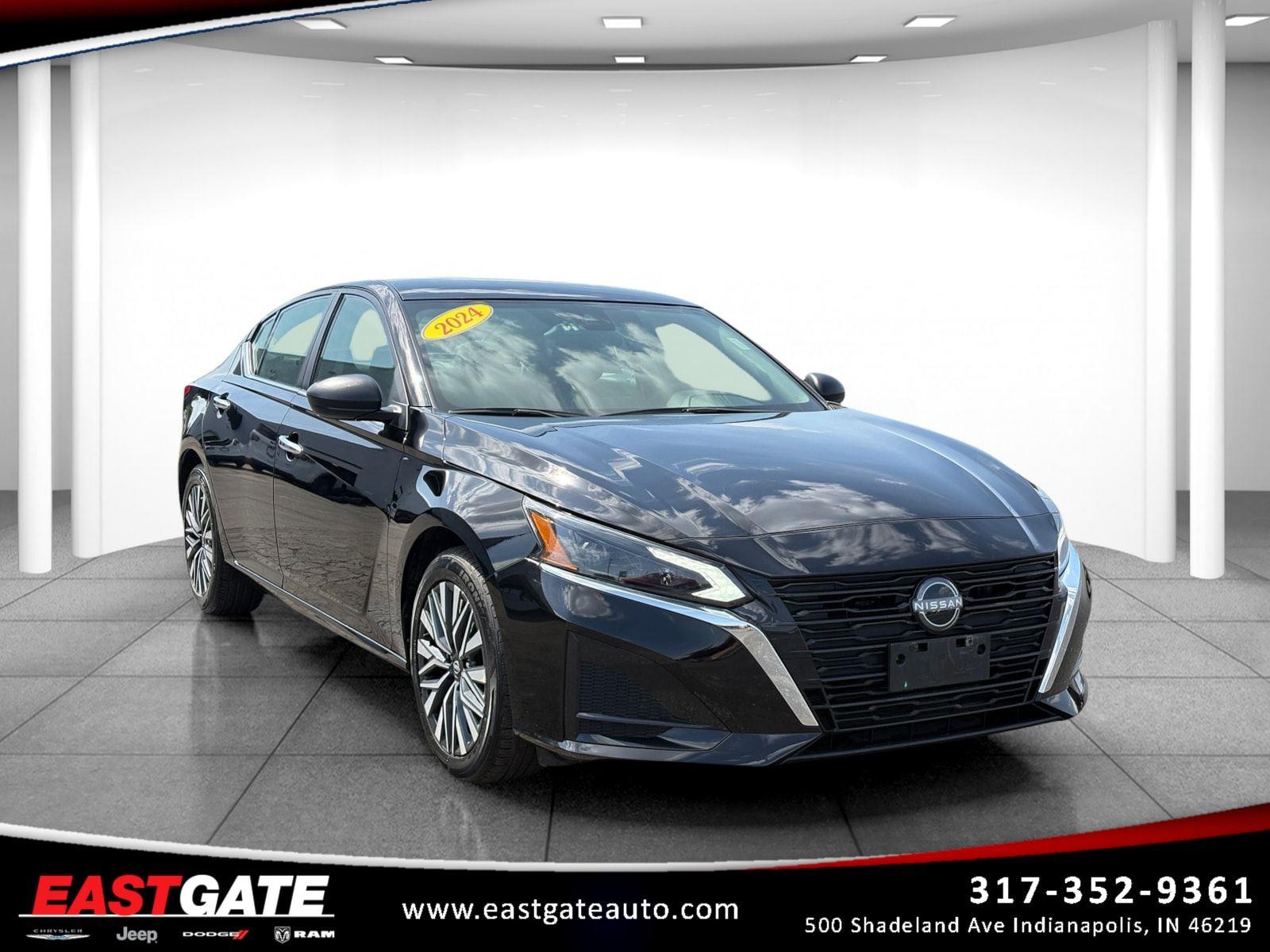 Super Black 2024 Nissan Altima 2.5 SV FWD Sedan Front-Wheel Drive Continuously Variable Transmission