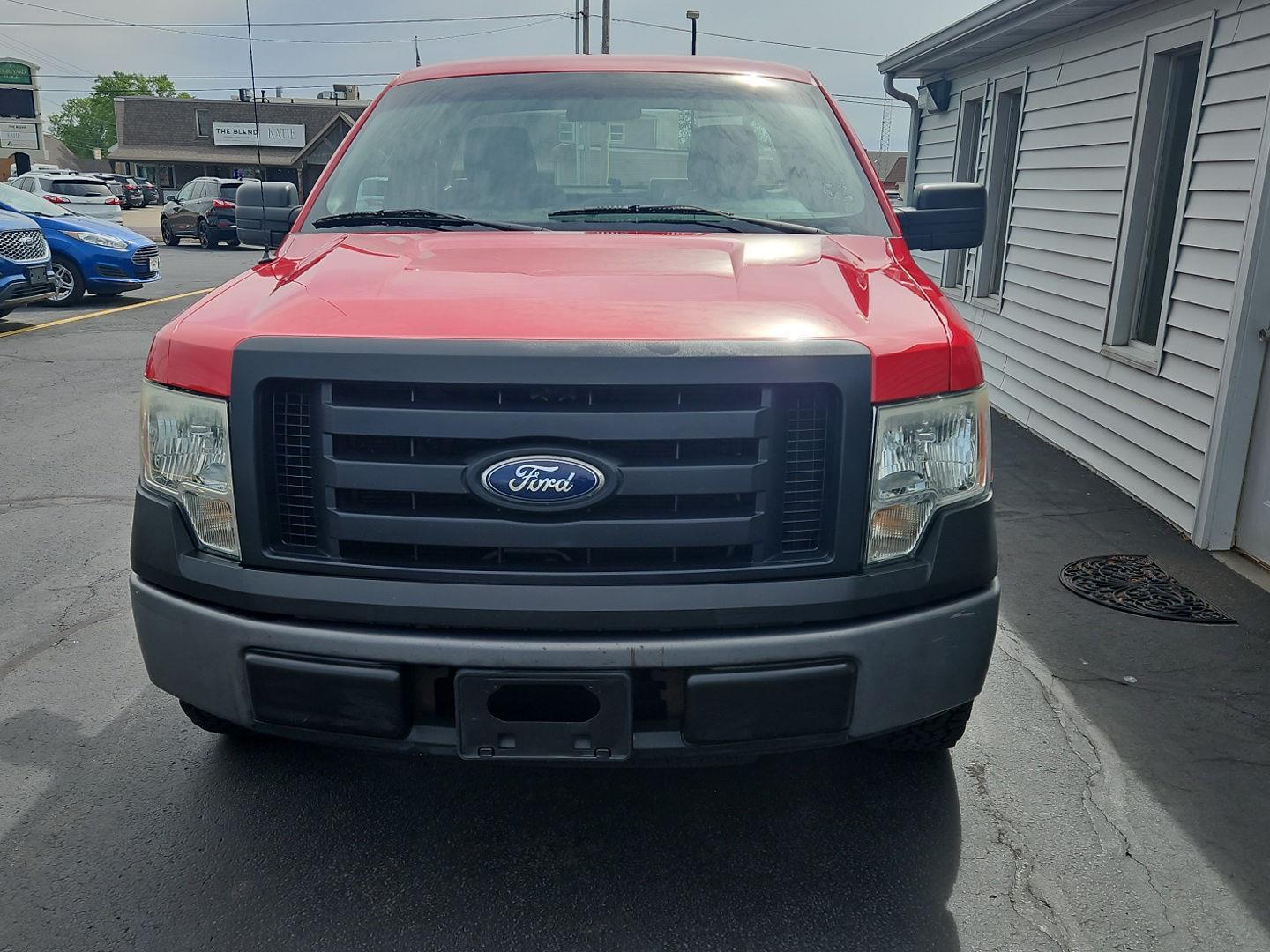 View vehicle photo 6