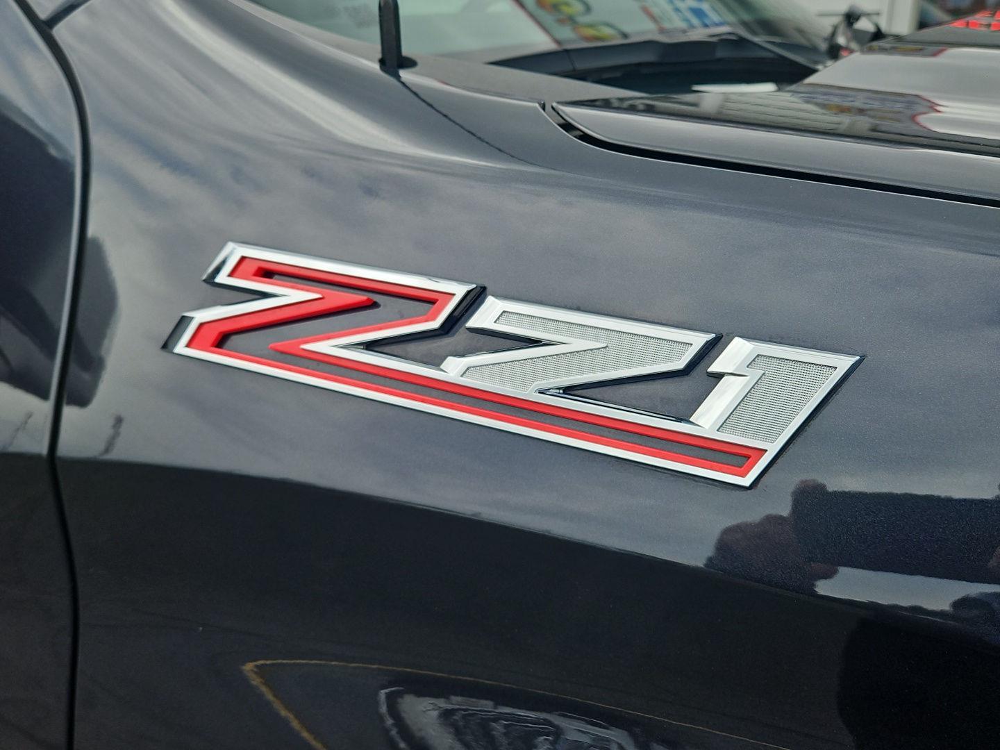 View vehicle photo 3