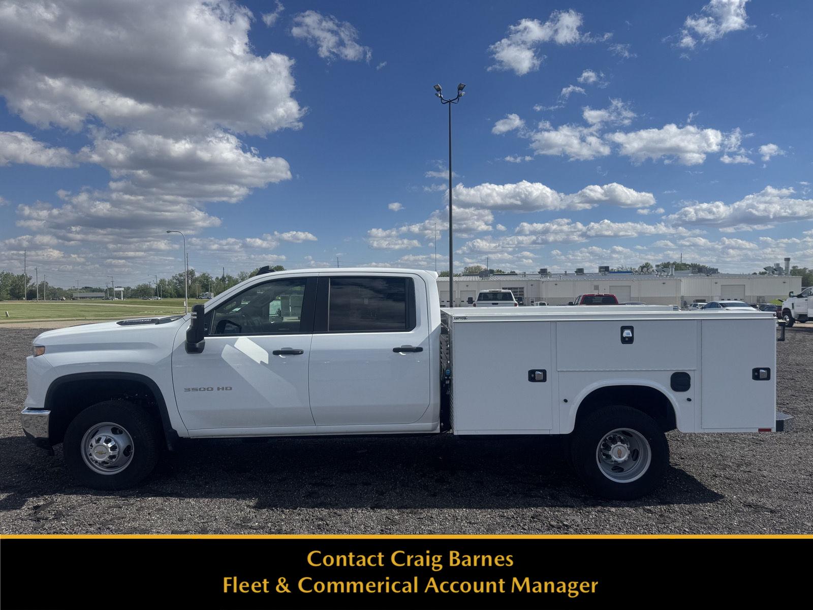 Summit White 2026 Chevrolet Silverado 3500HD Chassis Pickup Truck Four-Wheel Drive Automatic