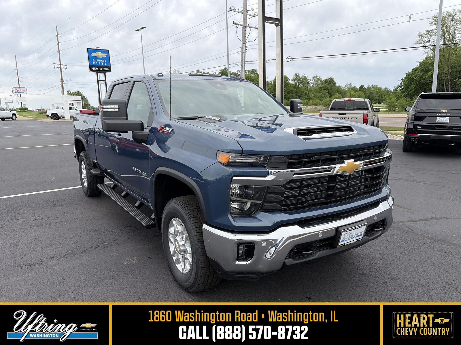 Lakeshore Blue Metallic 2026 Chevrolet Silverado 2500HD Pickup Truck Four-Wheel Drive Automatic