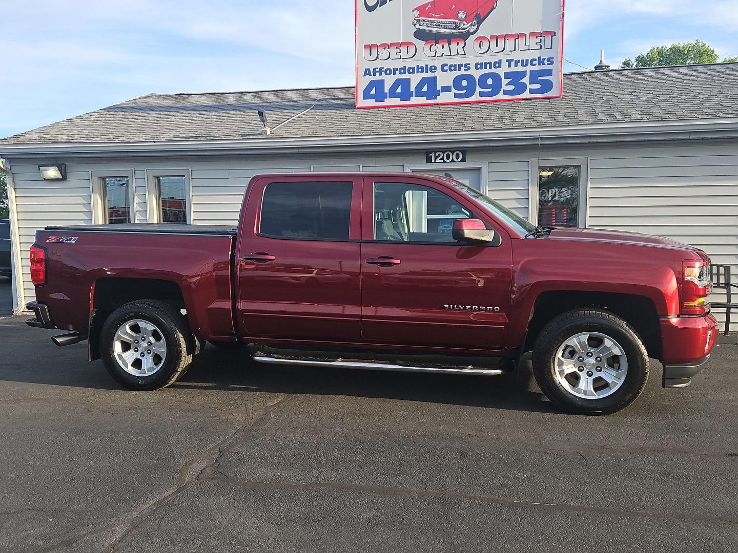 View vehicle photo 2