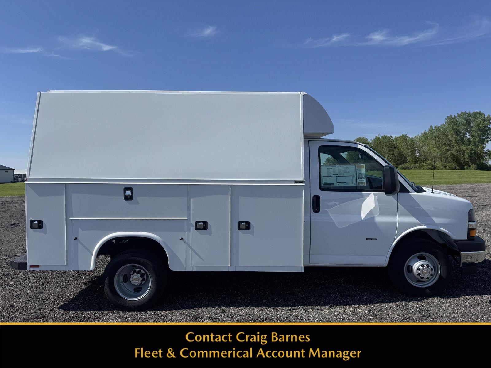 Summit White 2026 Chevrolet Express Chassis Van Rear-Wheel Drive 8-Speed Automatic