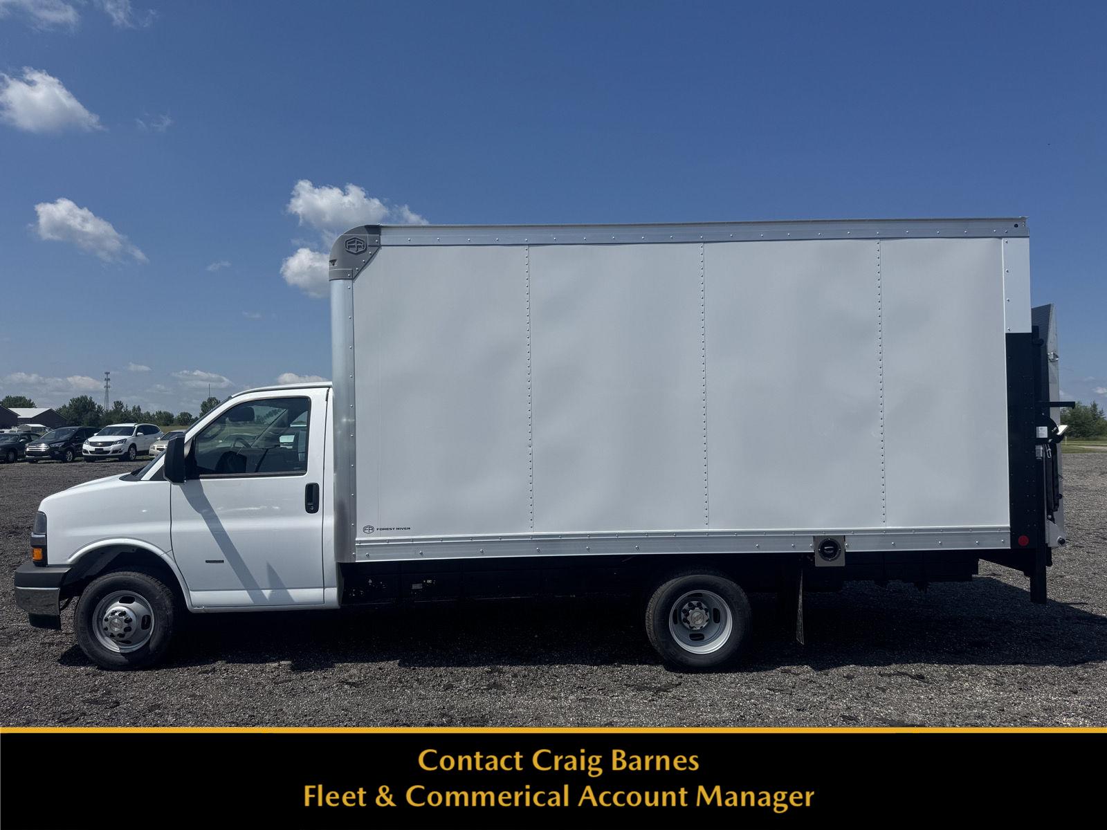 Summit White 2026 Chevrolet Express Chassis Van Rear-Wheel Drive 8-Speed Automatic