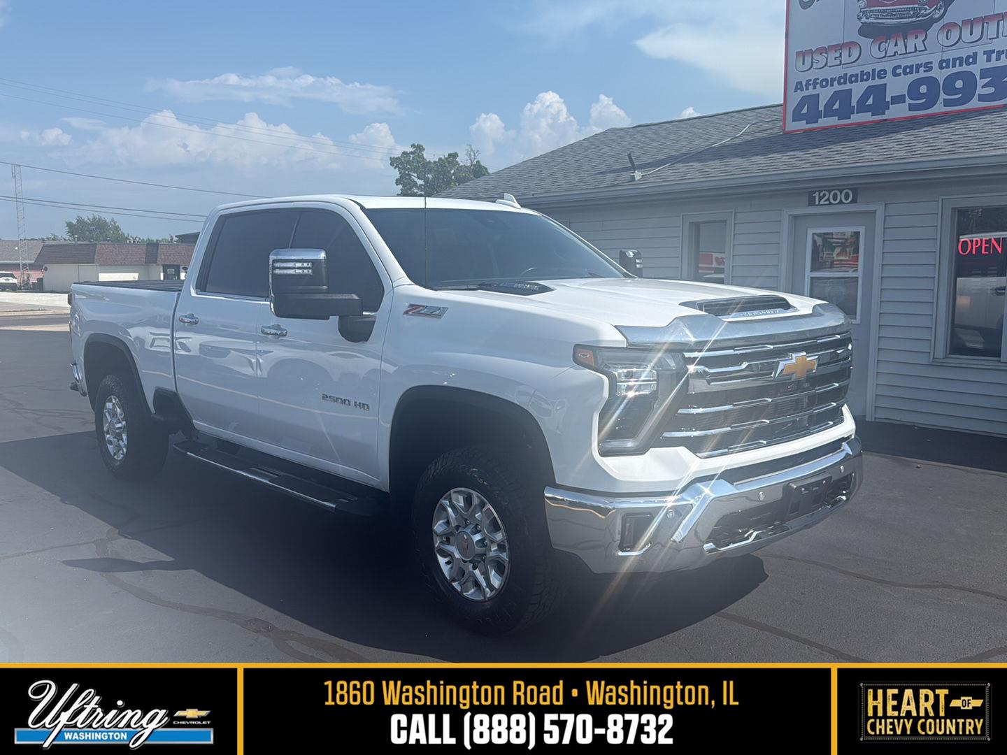 Summit White 2024 Chevrolet Silverado 2500HD Pickup Truck Four-Wheel Drive Automatic