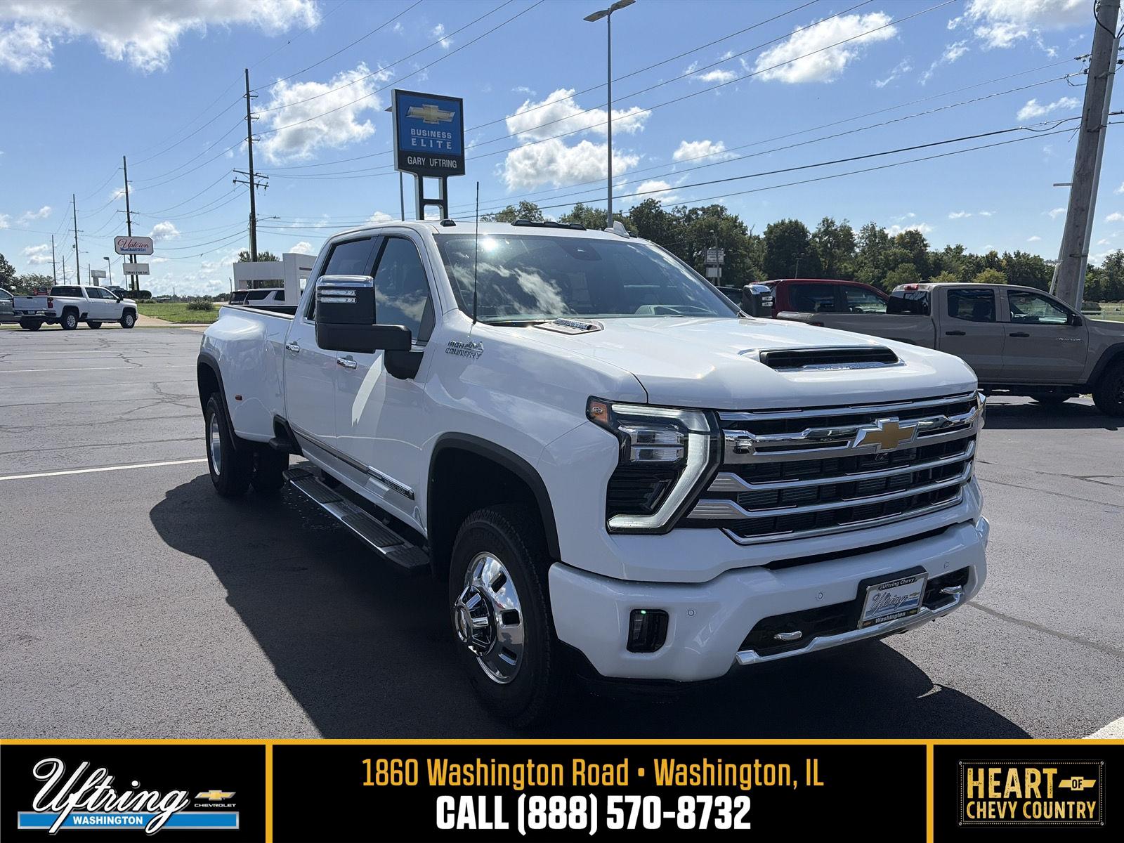 Summit White 2026 Chevrolet Silverado 3500HD Pickup Truck Four-Wheel Drive Automatic