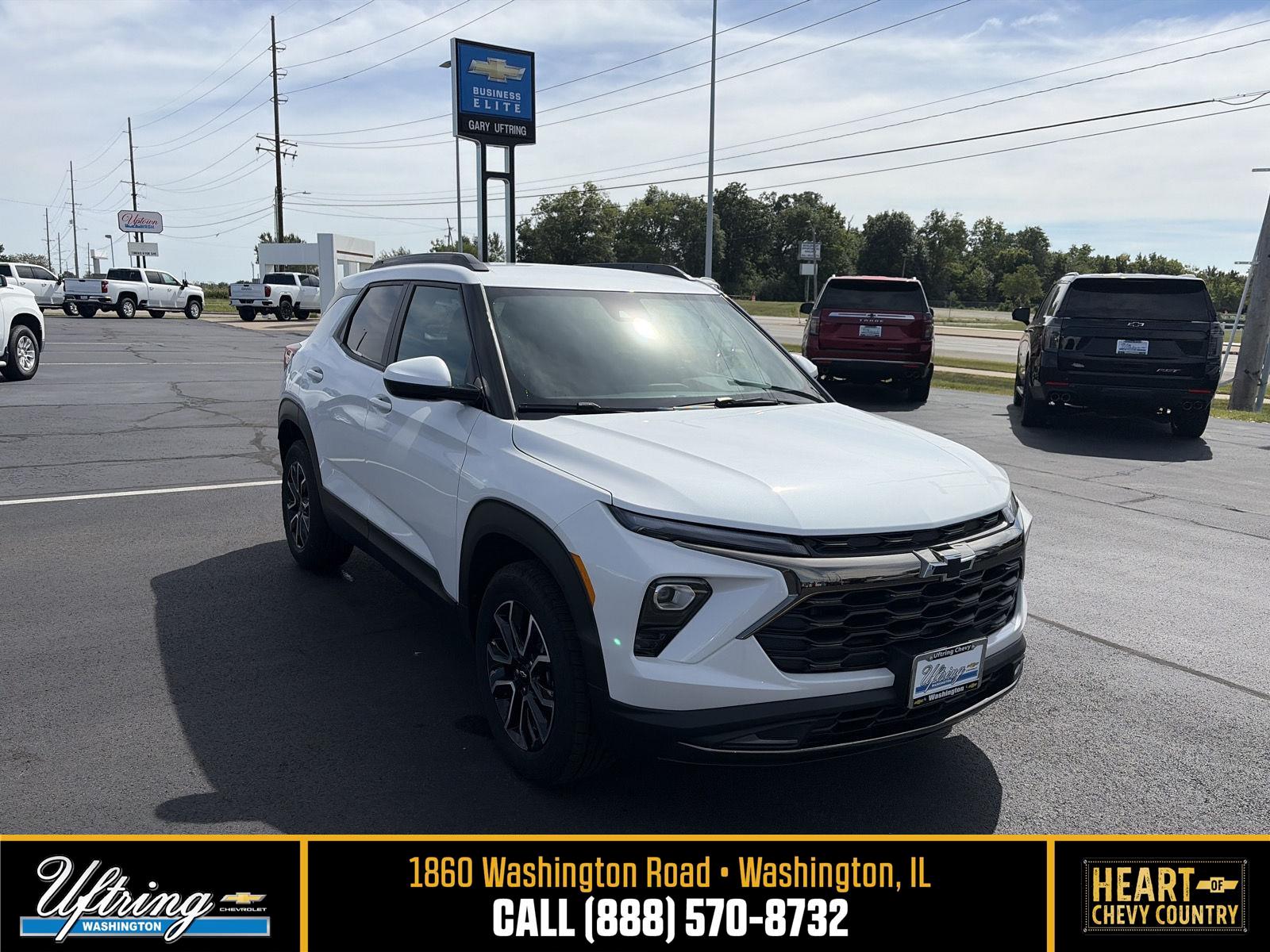 White (Iridescent Pearl Tricoat) 2026 Chevrolet Trailblazer SUV / Crossover Four-Wheel Drive 9-Speed Automatic