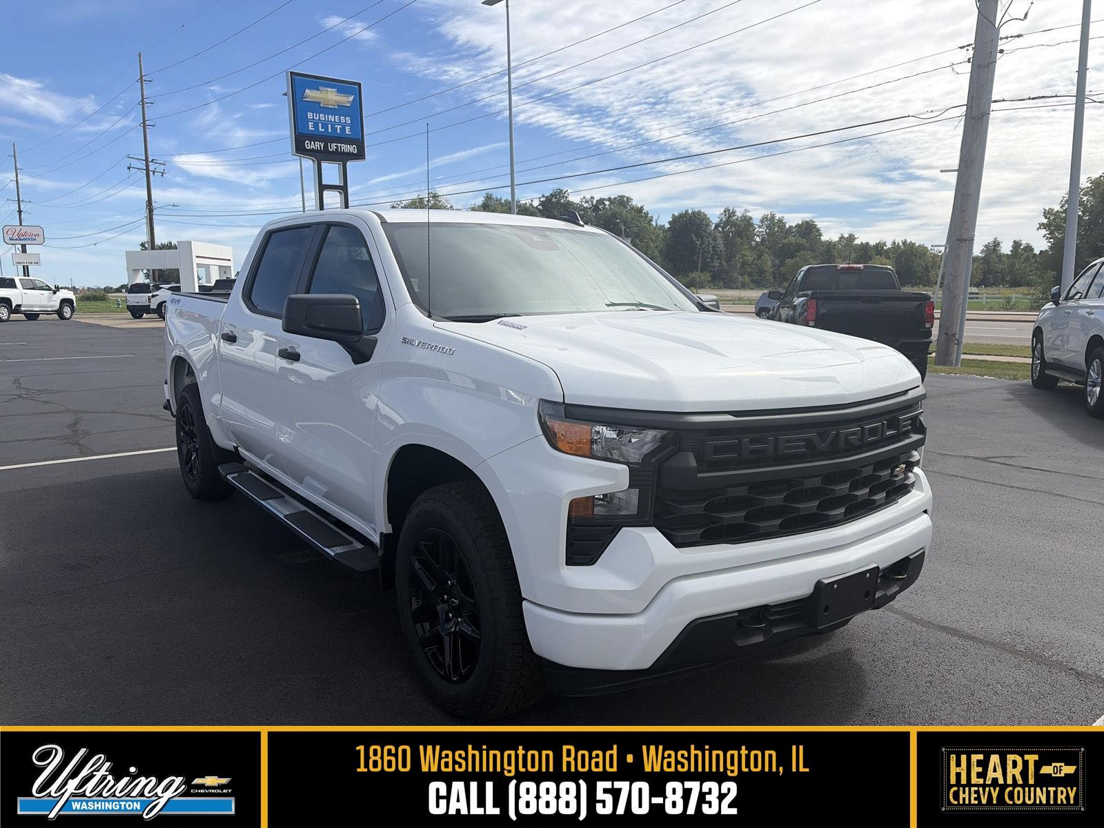 Summit White 2026 Chevrolet Silverado 1500 Pickup Truck Four-Wheel Drive 8-Speed Automatic