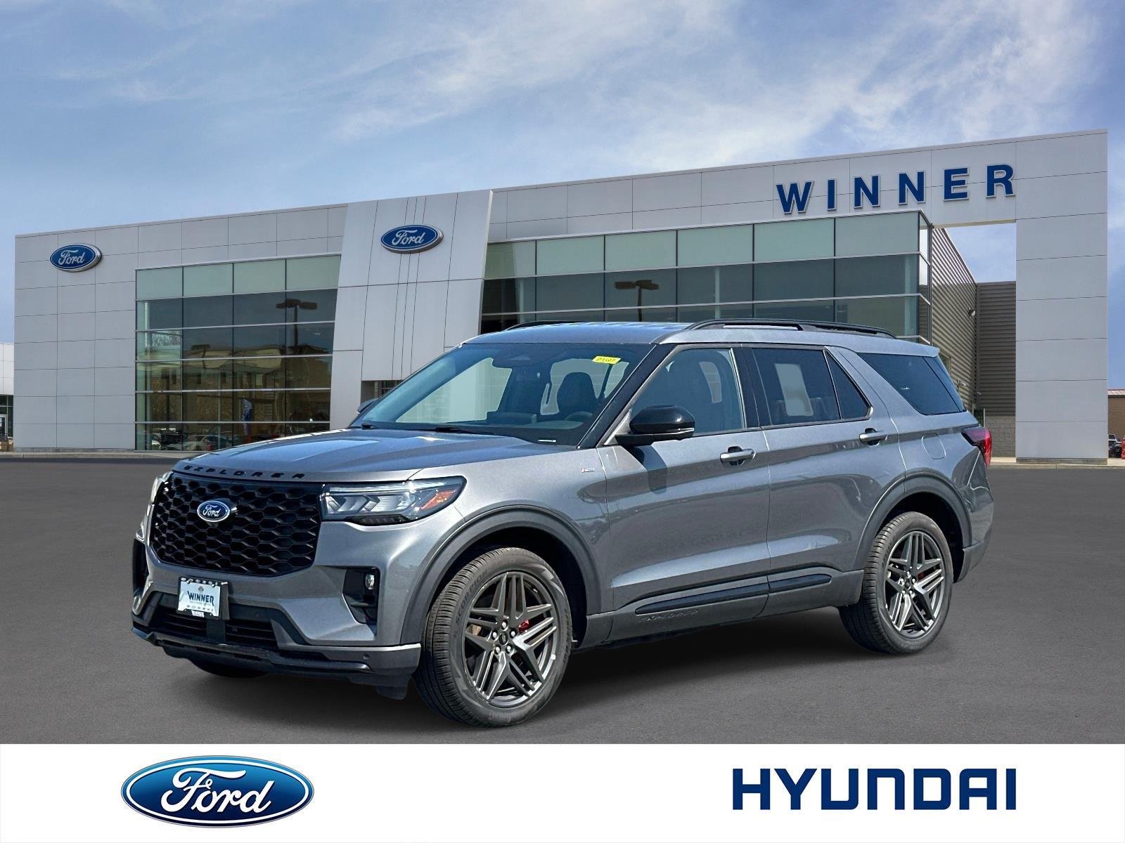 2025 Ford Explorer ST-Line AWD