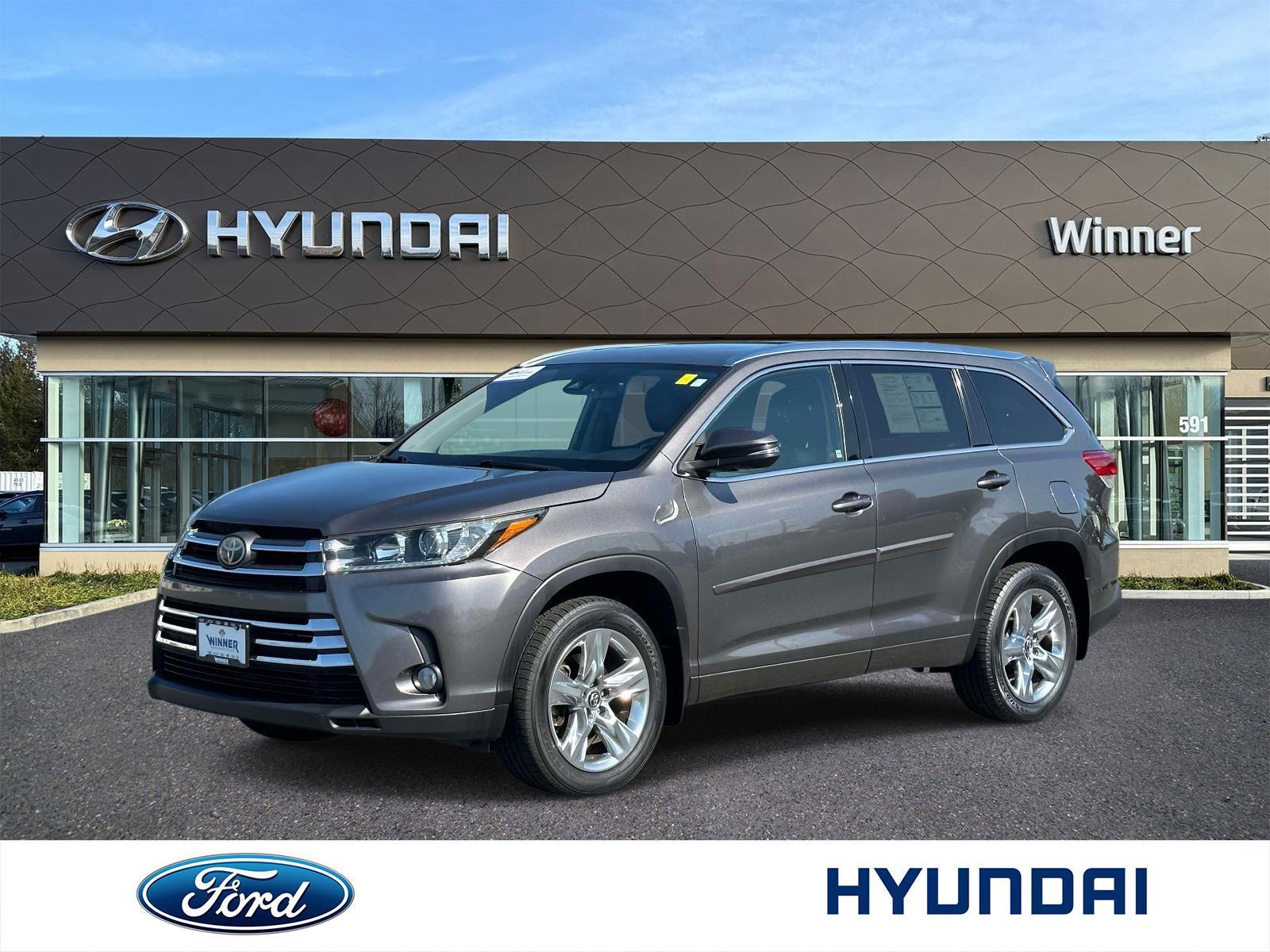 Predawn Gray Mica 2018 Toyota Highlander SUV / Crossover All-Wheel Drive 8-Speed Automatic