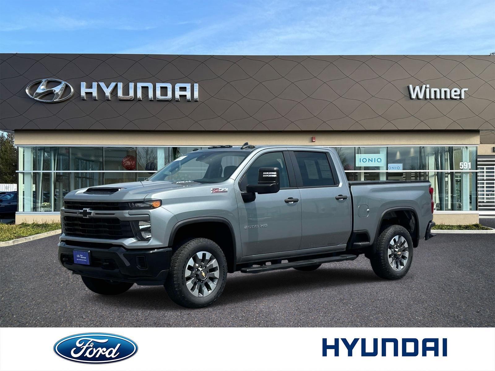Slate Gray Metallic 2024 Chevrolet Silverado 2500HD Pickup Truck Four-Wheel Drive Automatic