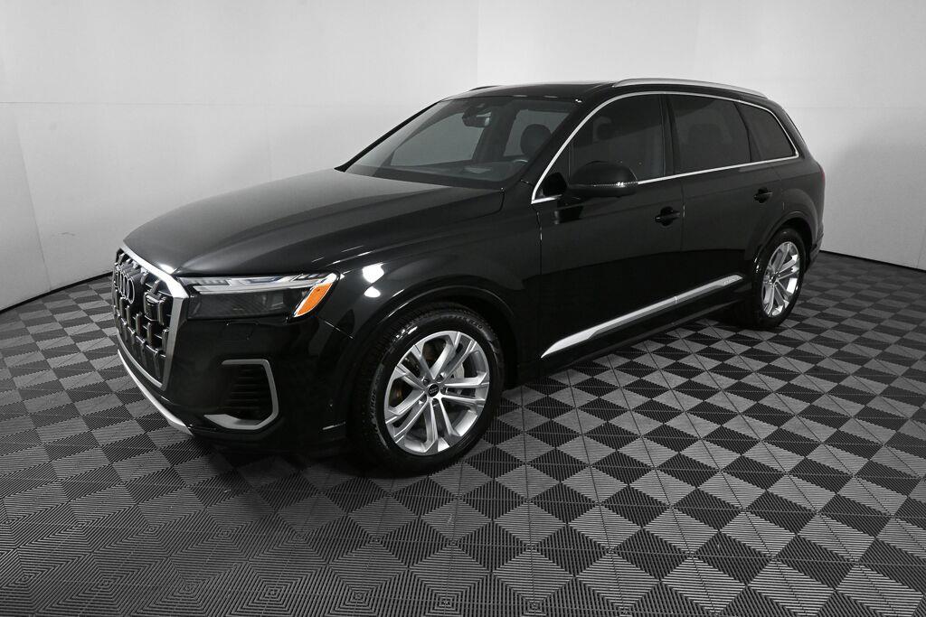 2025 Audi Q7 quattro Prestige 55 TFSI