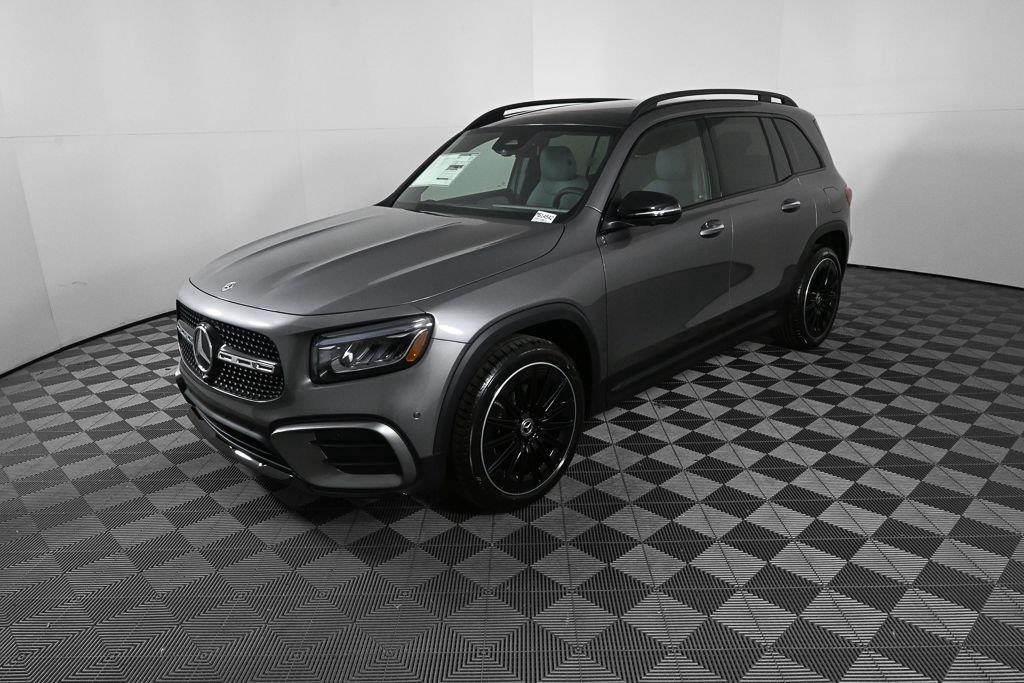 Gray (Mountain Grey Metallic) 2026 Mercedes-Benz GLB SUV / Crossover Front-Wheel Drive Automatic
