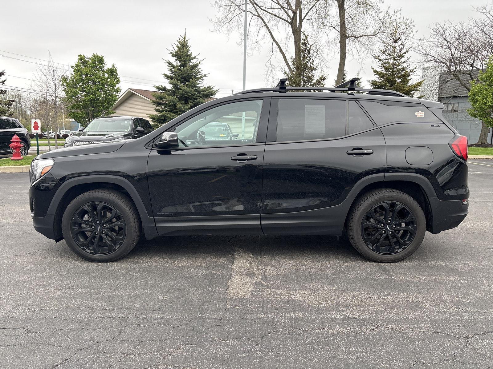 Used 2020 Ebony Twilight Metallic GMC SLT image 4