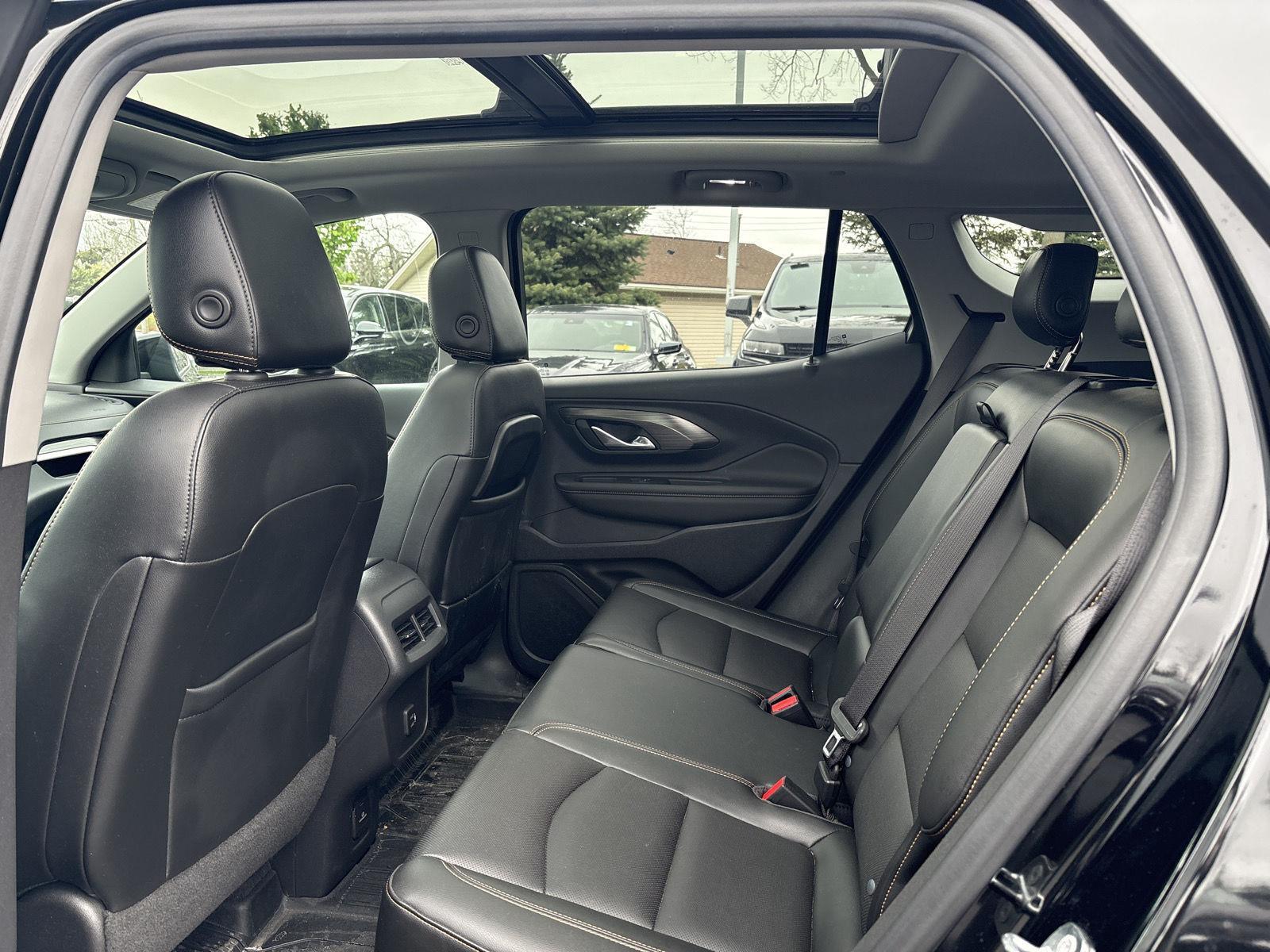 Used 2020 Ebony Twilight Metallic GMC SLT image 9