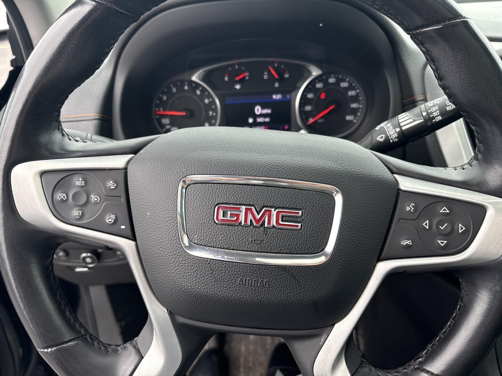 Used 2020 Ebony Twilight Metallic GMC SLT image 14