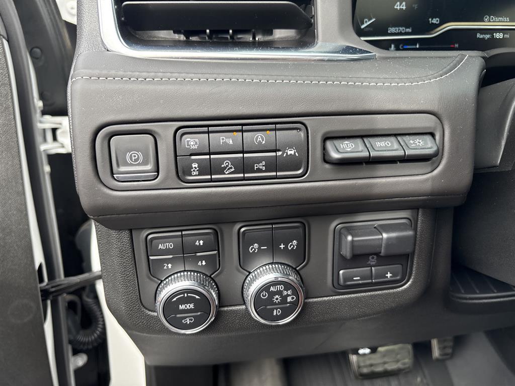 Used 2023 White Frost Tricoat GMC Denali Ultimate image 13