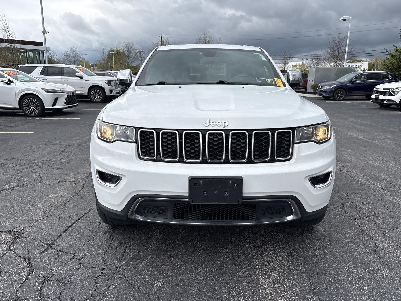 Used 2022 Bright White Clearcoat Jeep Limited image 2