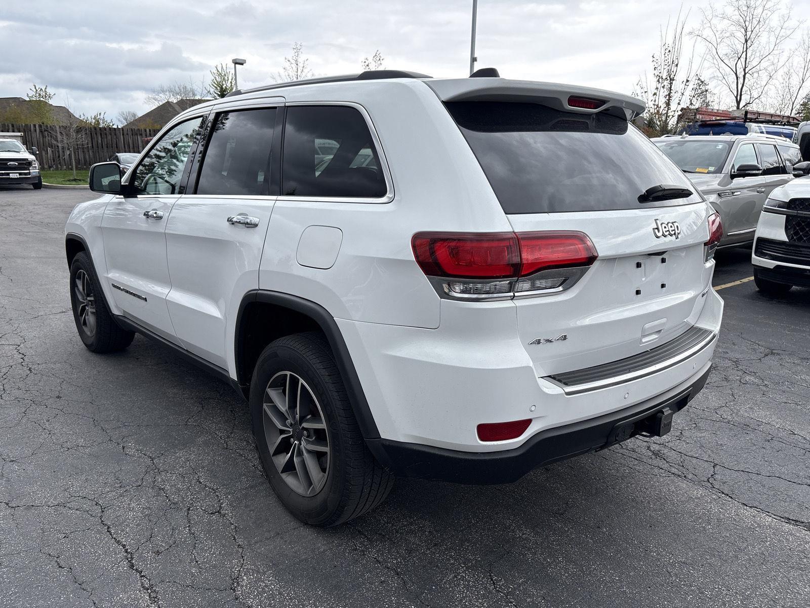 Used 2022 Bright White Clearcoat Jeep Limited image 6