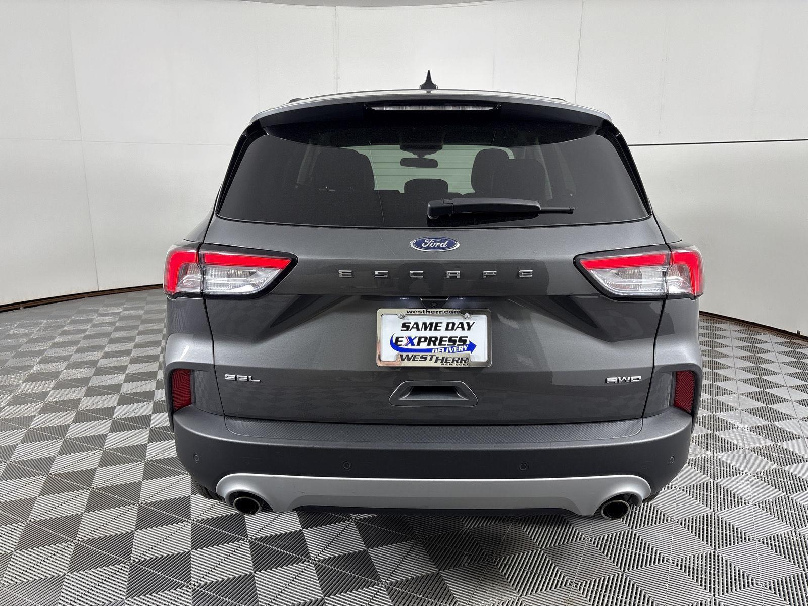 Used 2022 Gray Metallic Ford SEL image 17