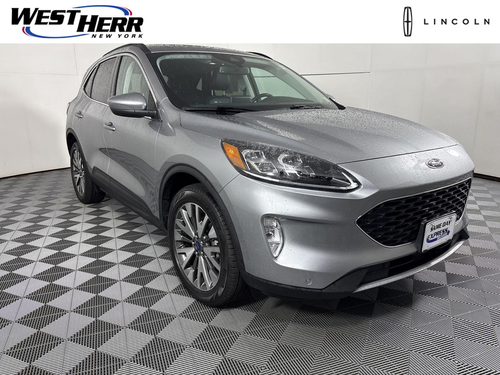 2022 Ford Escape Titanium