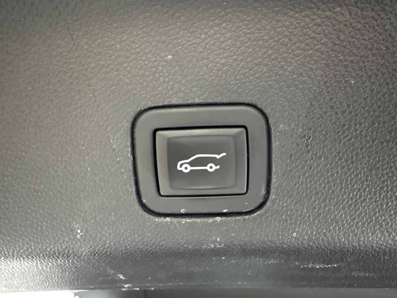 Used 2023 Radiant Red Chevrolet High Country image 25