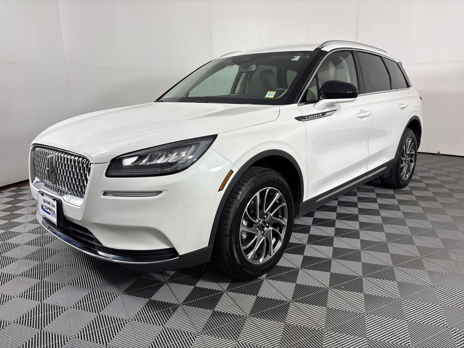 Certified Used 2022 Pristine White Metallic Tri-Coat Lincoln Standard image 3