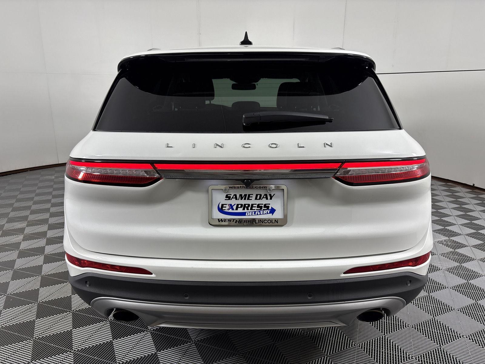 Certified Used 2022 Pristine White Metallic Tri-Coat Lincoln Standard image 16