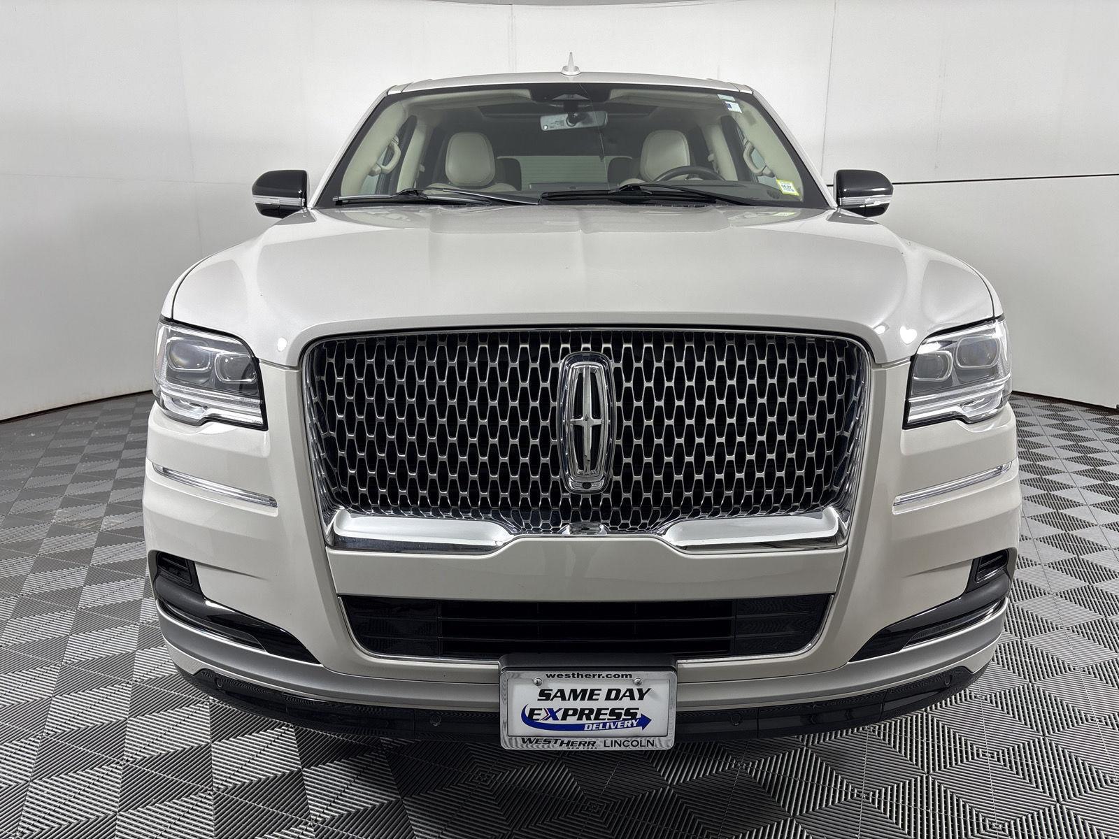 Certified Used 2024 Ceramic Pearl Lincoln Reserve image 2