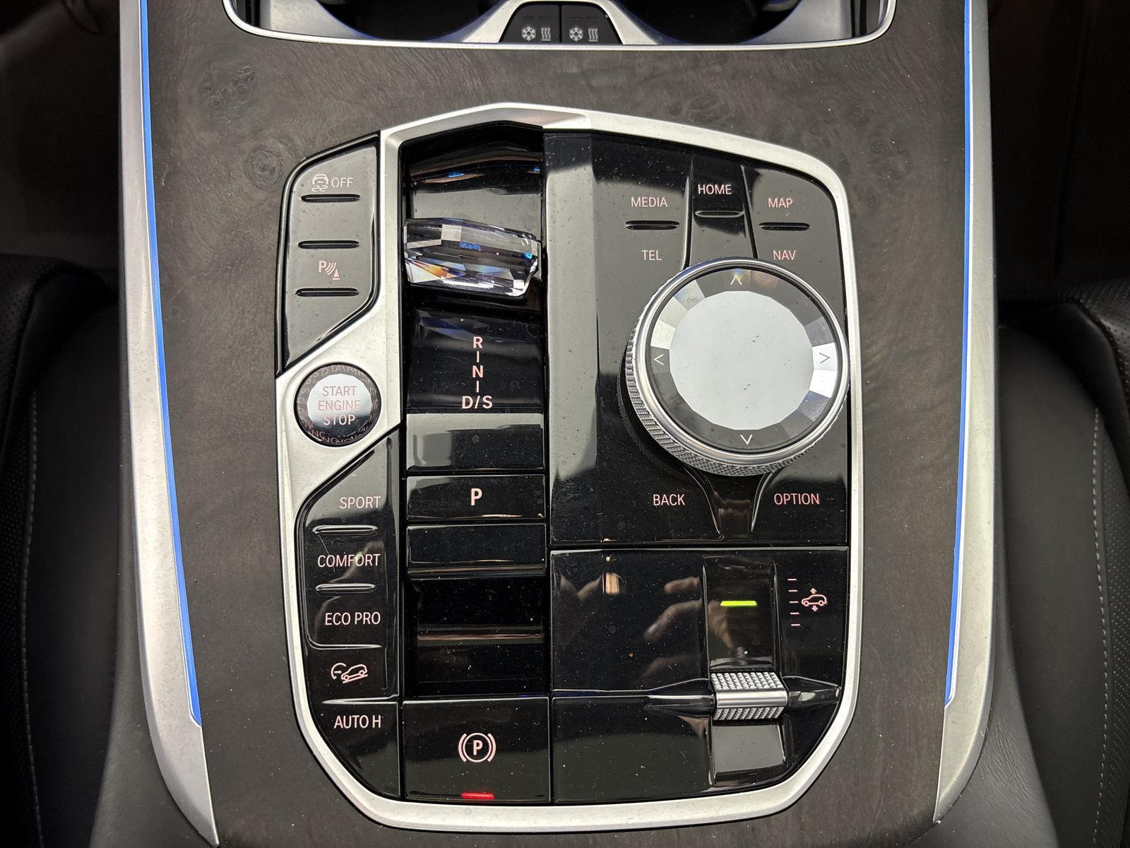 Used 2023 Carbon Black Metallic BMW xDrive40i image 9