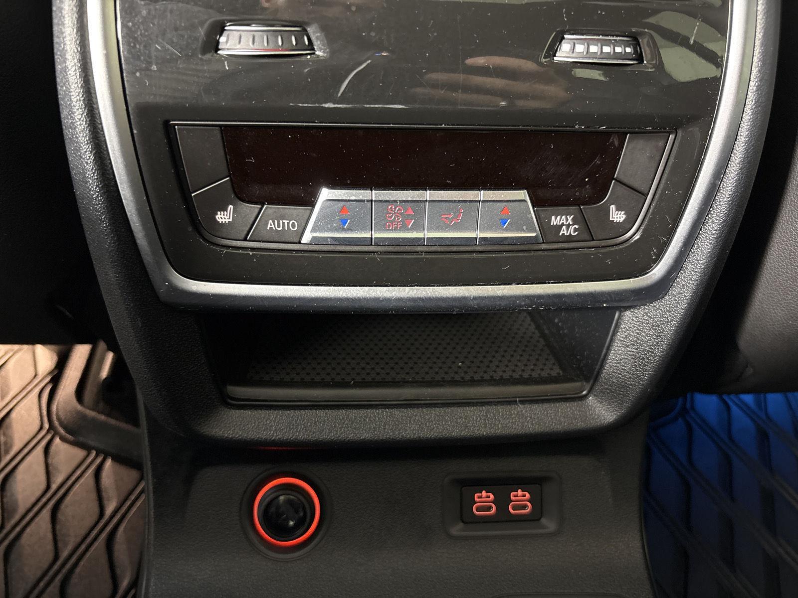 Used 2023 Carbon Black Metallic BMW xDrive40i image 18