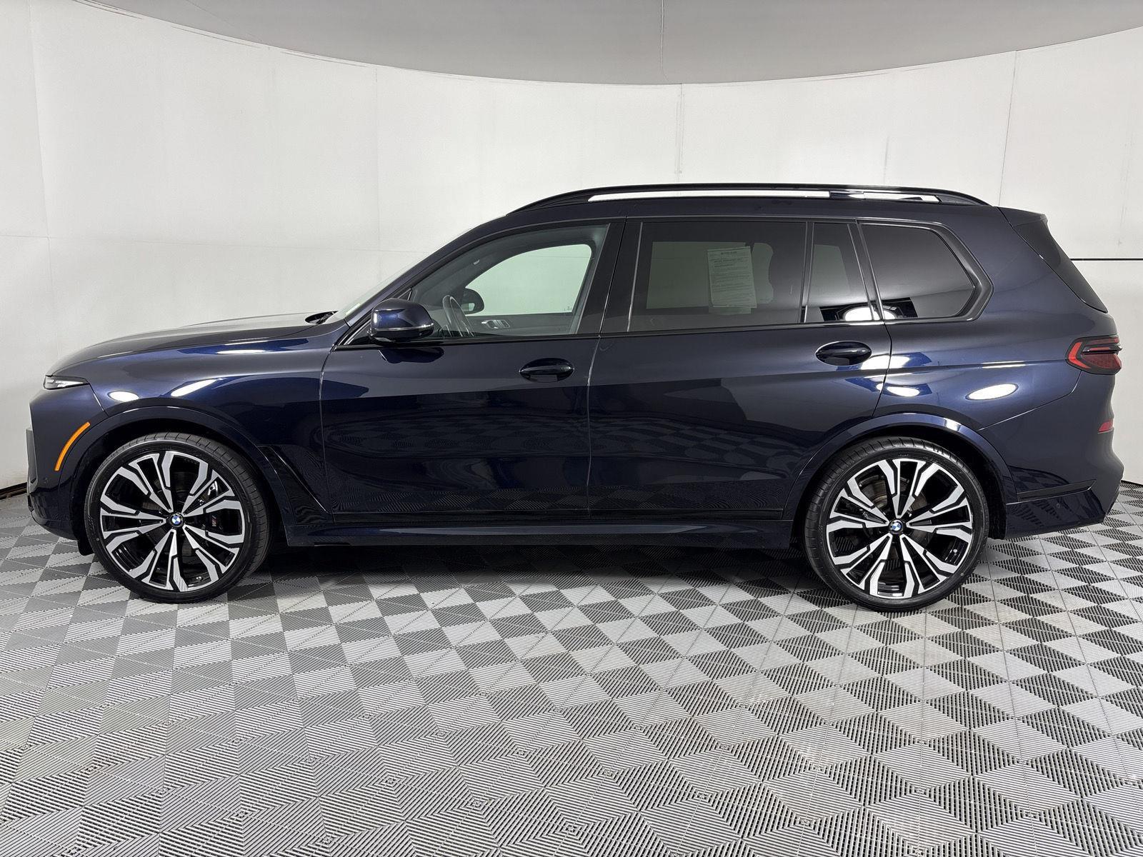 Used 2023 Carbon Black Metallic BMW xDrive40i image 20